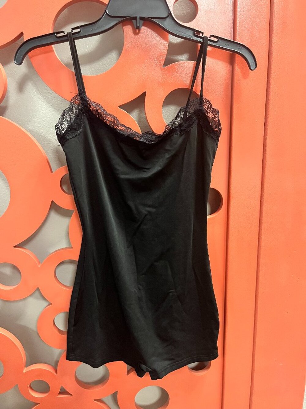 Minimalist Black Spaghetti Strap Romper with Floral Lace Neckline - Small